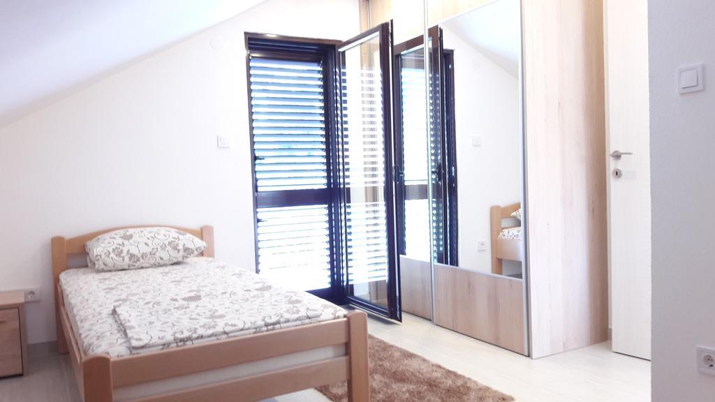 Apartment Valentina Котор Экстерьер фото
